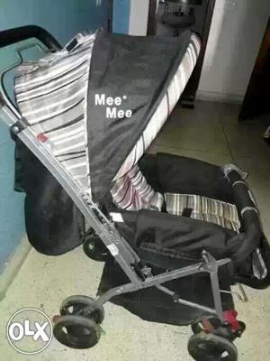 Baby's Gray And White Mee Mee Stroller