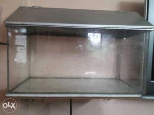 Fish tank 2 foot with cover