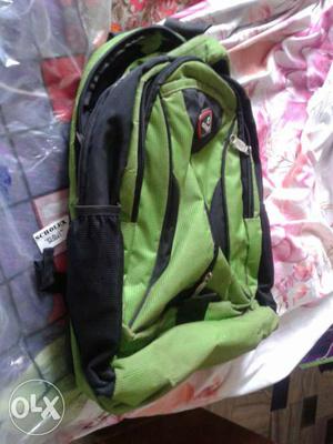 Kids school bag waterproof. in good condition.
