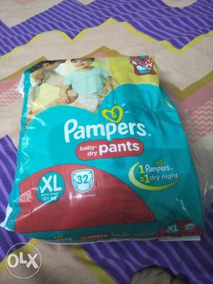 Pampers XL Package