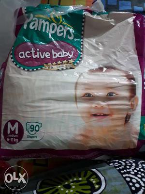 Pampers active baby medium sized 90 diapers... 2