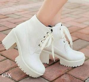 Brand new white block heels shoes..in the 36 EU