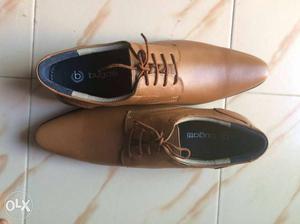 It is genuine leather shoes sizes available 8 to