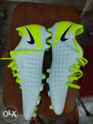 Nike magista,only 1 day old, size-8