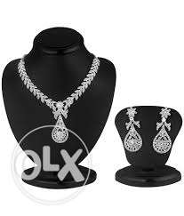 Silver Diamond Cluster Pendant Necklace With Drop Earrings
