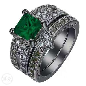 Silver Emerald Embellished Ring