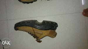Brown amd black woodland shoes size 8 in very good condition