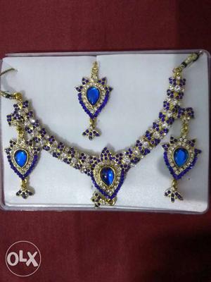 Diamond And Blue Stone Beaded Necklace And Earrings Set