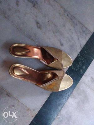 New sandal..pencil hill sandal.golden colour..no 11..