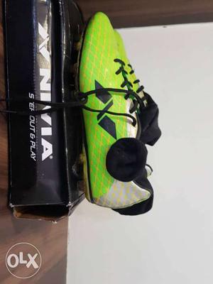 Nivia football shoes spikes size 10, only used