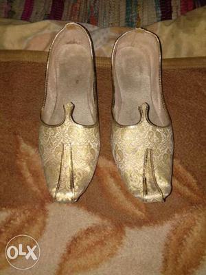 Pair Of Gold-colored Juti Shoes