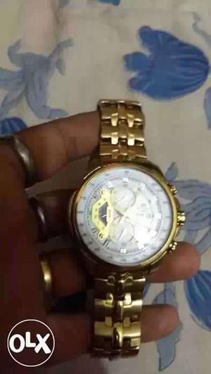 Round Gold Chronograph Watch With Gold Link Braclet