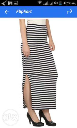 Women's Black And White Stripes Skirt