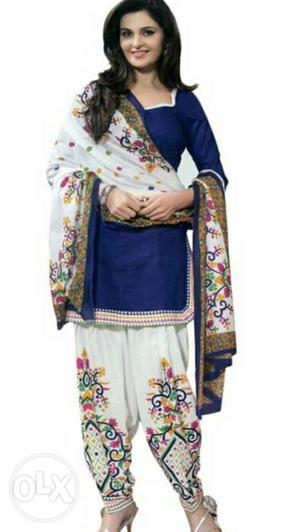 Women's Blue And White Floral Salwar Kameez