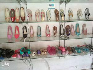 Women's Flats And sandles lot (no single pc sale only lot