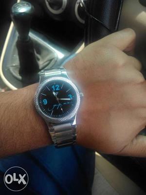 Wrist watch 1 month old. whole metal body