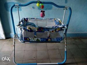 Baby's Blue, And Gray Cradle'n Crib
