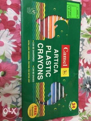 Camel Artica Plastic Crayons Box