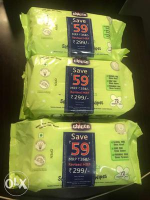 Chicco wipes 6 packets.