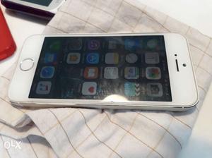 Iphone 5s 16 g.b super mint condition one month