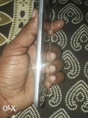 J good condition 4g 8gb only phone and