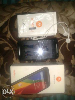 Moto G2 in awesome condition With all accessories