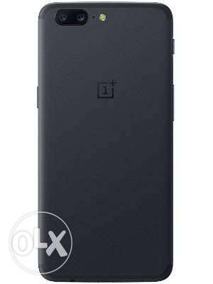 One plus 5, box pack, bill of 10 august