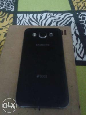 Samsung Galaxy e5 good condition display kharab h