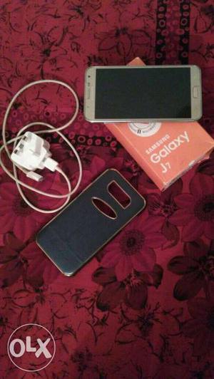 Samsung j neat condition box charger back