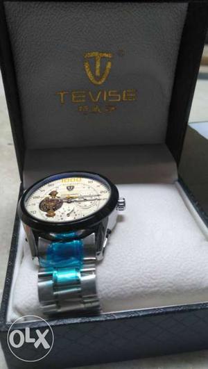 Tevise Mechanical watch. This watch does not need