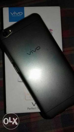 Vivo v5s 2month old 20m.p of selfie moonlight camera with