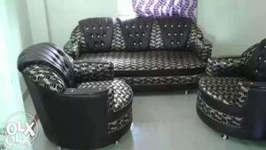 3-piece Black-and-white Tufted Padded Sofa Set