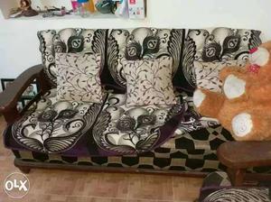 5seater sofa set in excellent condition