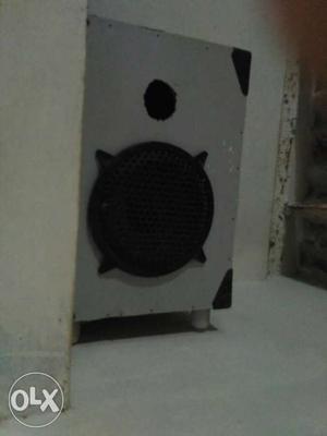 Block 10 inch speaker plywood good condition box super