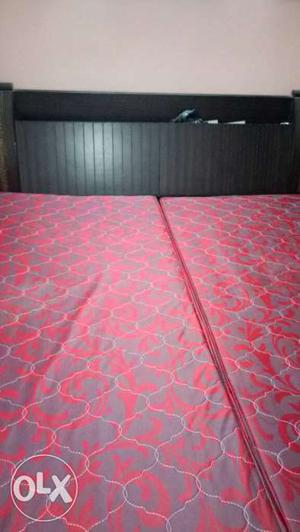 Double bed on sale with branded matress