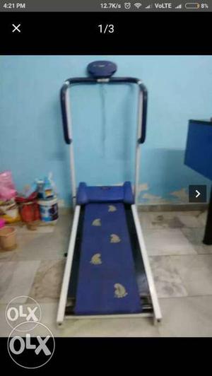 Foldable manual treadmill up for sale. 4 yrs old