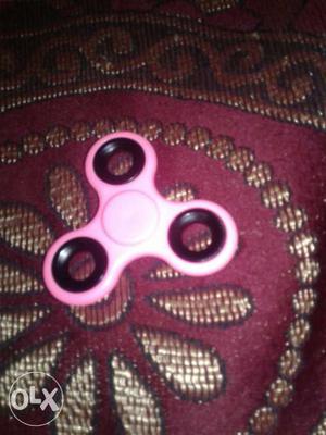 Pink 3-bladed Fidget Spinner