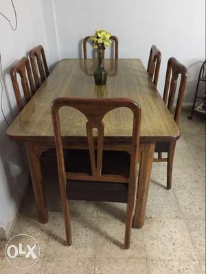 Teak wood 6 seater dining table in very good