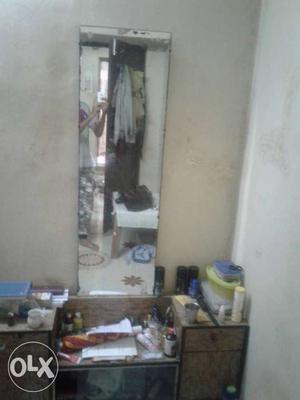 This is darcing table