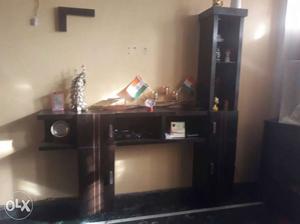 Wall mounted tv unit in good condition wid