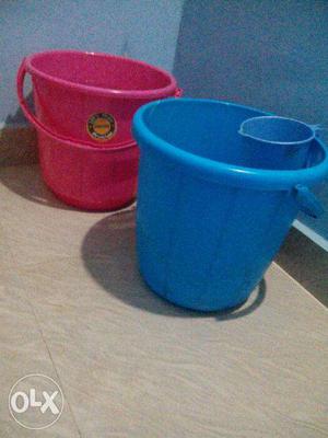 1 bed+2buckets+1mug+ 1mop (selling because I'm