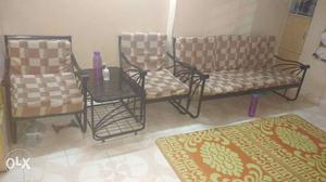 1sofa +2 chair with table in ok condition want to