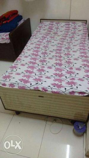 2 Single Box Bed made with Plywood and Laminate with full