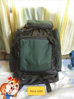 2 Trekking bags Green & orange Good for a week of