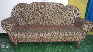 2years used sofa with nice condition. ibuy rs