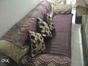 3+2 seater sofa, 2 years old, in excellent