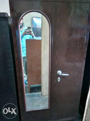 5.5 feet iron Almirah with mirror and locker new