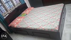 75"X60" storage cot and mm foam bed
