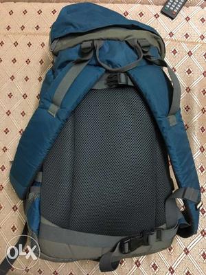 Amazing condition wildcraft backpacks. only 5