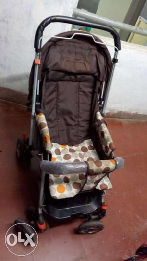 Baby pram excellent condition less than yr old